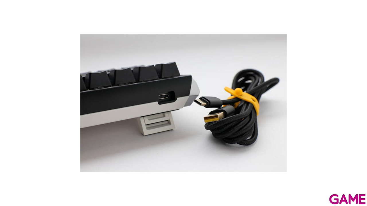 Ducky ONE 3 Classic SF 65% Hot-swappable MX-Red RGB PBT Mecanico - Teclado Gaming-0