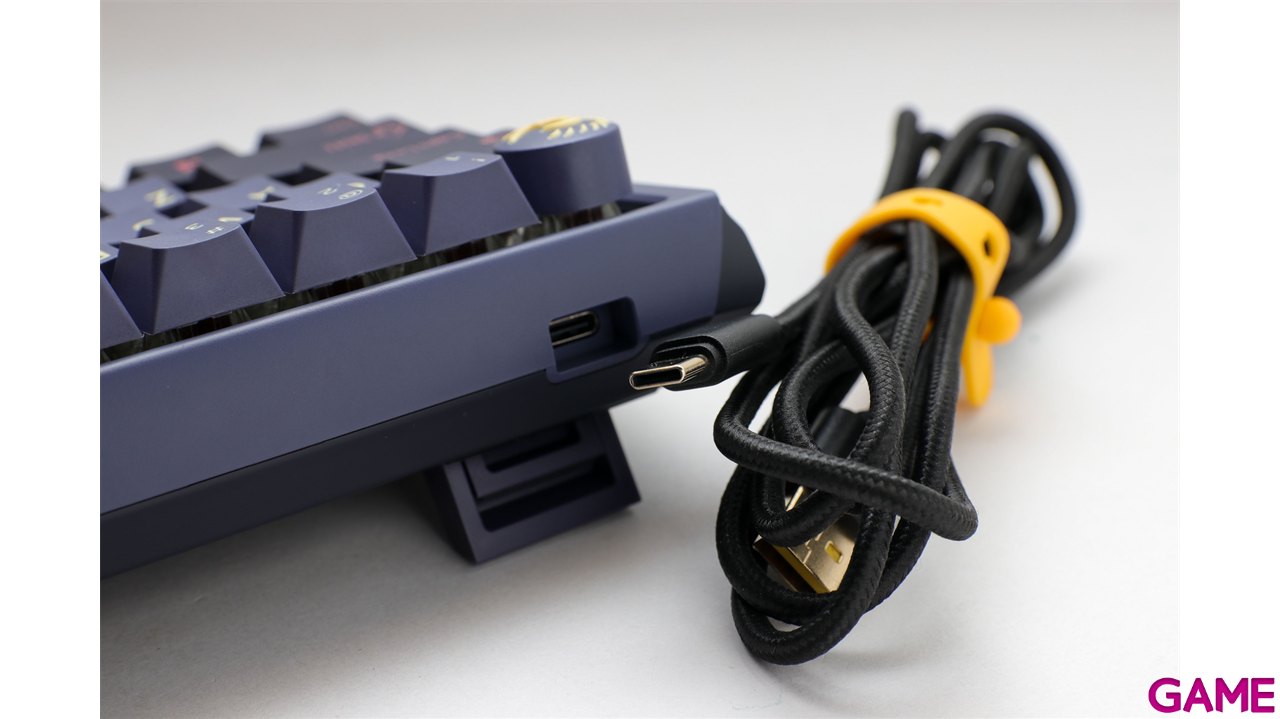 Ducky ONE 3 Cosmic SF 65% Hot-swappable MX-Clear RGB PBT Mecanico - Teclado Gaming-3