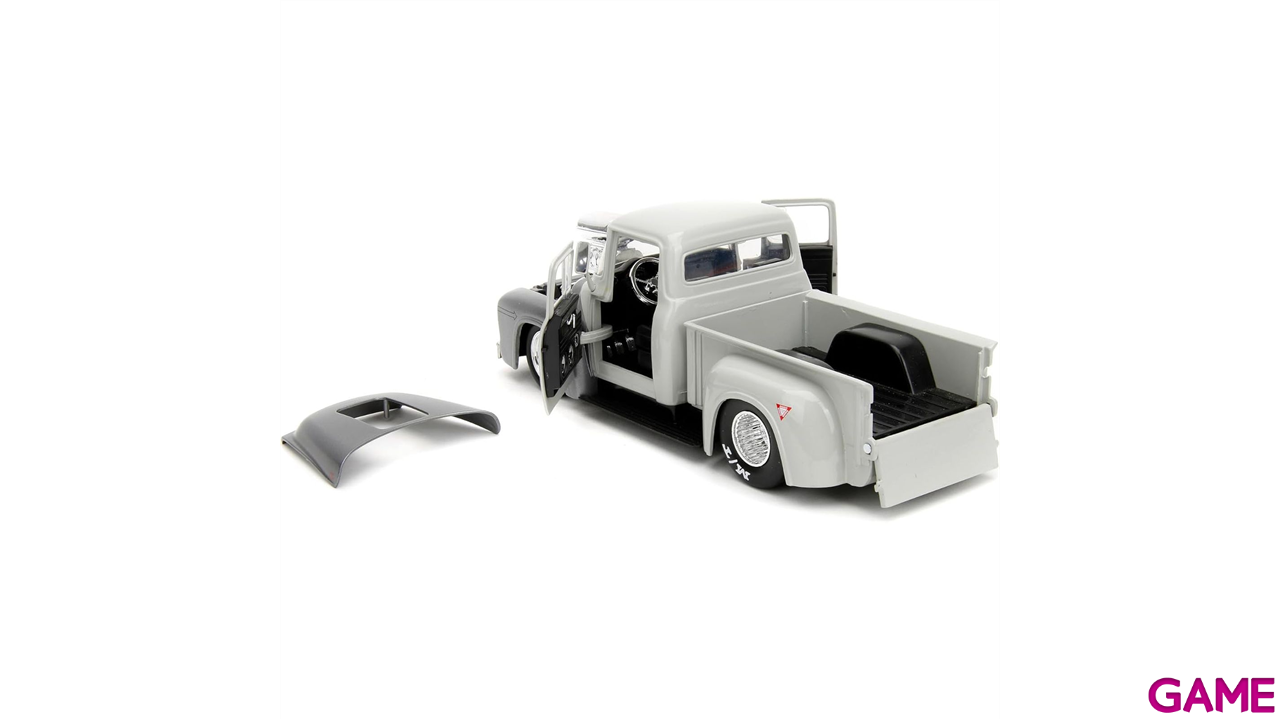 Pack Figura y Vehículo Street Fighter II Guile and 1956 Ford Pickup (Escala 1/24)-3