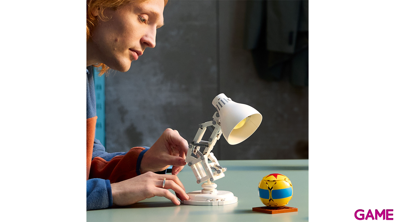 LEGO Ideas Disney Pixar Luxo Jr. 21357-4