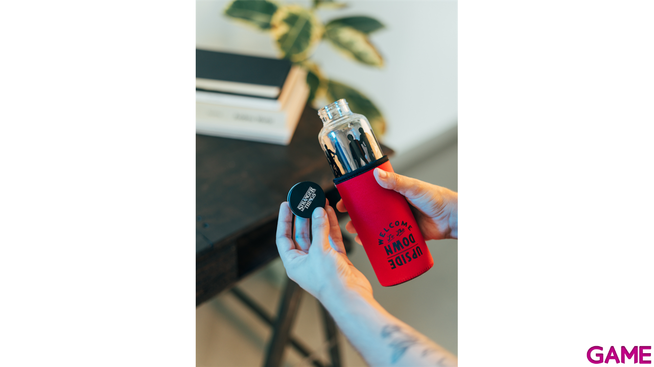 Botella de Cristal con Funda de neopreno Stranger Things de 500 ml-1 Botella de Cristal con Funda de neopreno Stranger Things de 500 ml-1