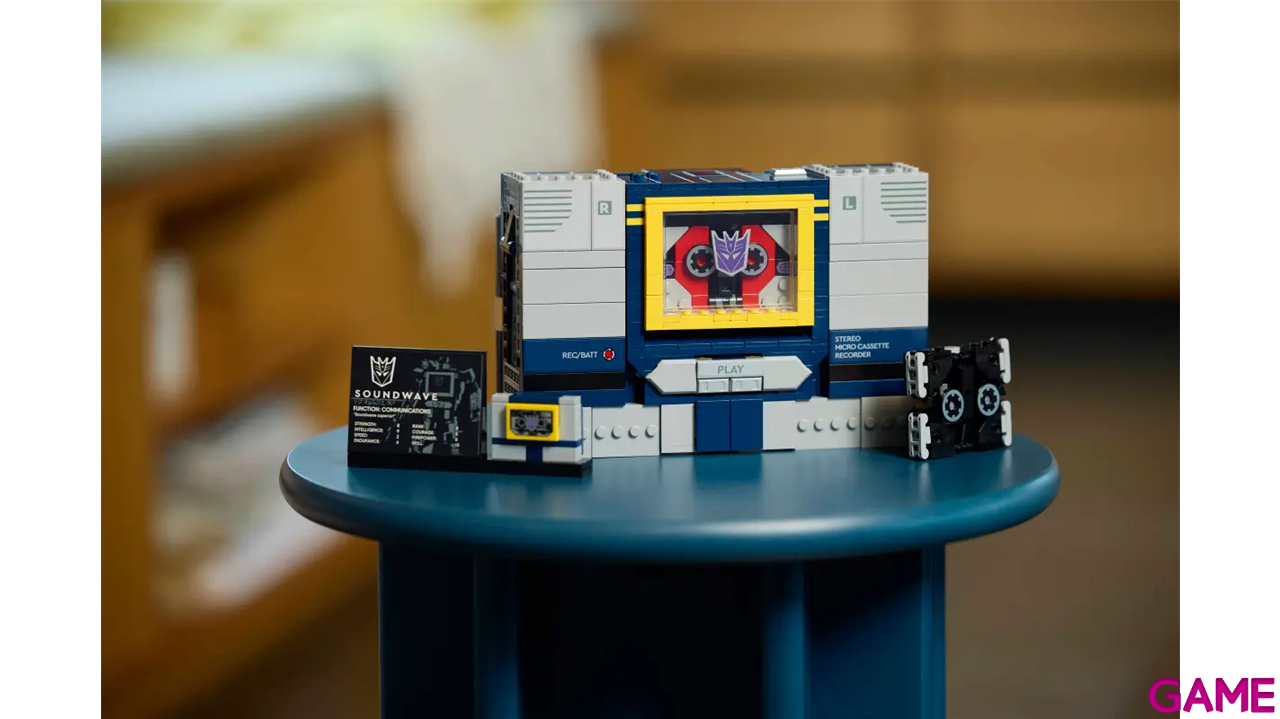 LEGO Icons Transformers: Soundwave 10358-3