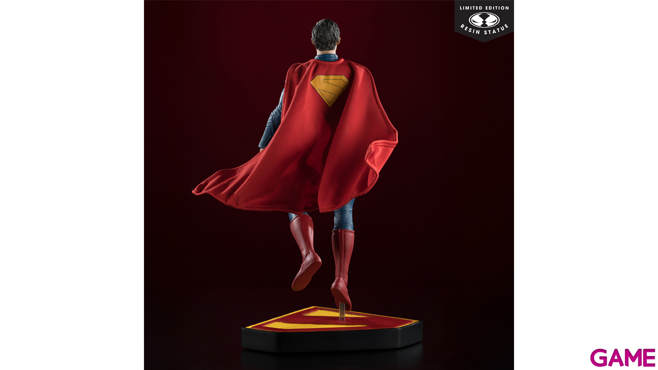 Figura de resina DC Superman (2025) de 35 cm-2