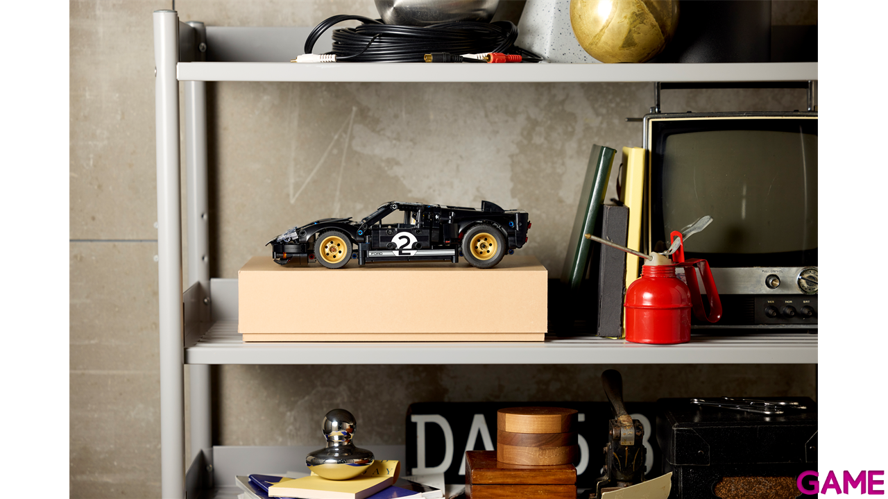 LEGO Technic Coche de Carreras Ford GT40 MKII de 1966 42223-2