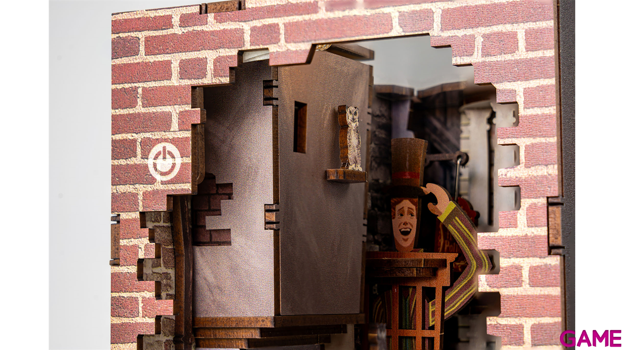 Book Nook con luz LED Tiny Adventures - Diagon Alley - Harry Potter (202 piezas)-1