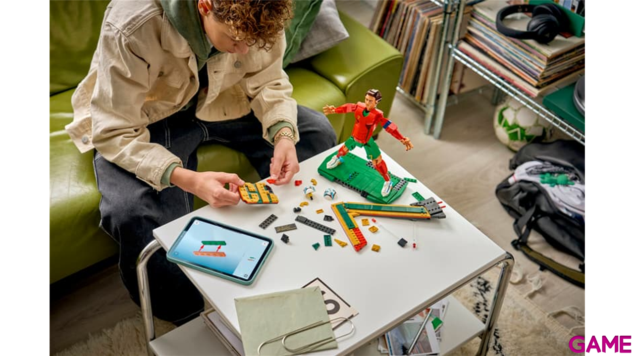 LEGO Editions Football Cristiano Ronaldo: Leyenda del Fútbol 43016-3