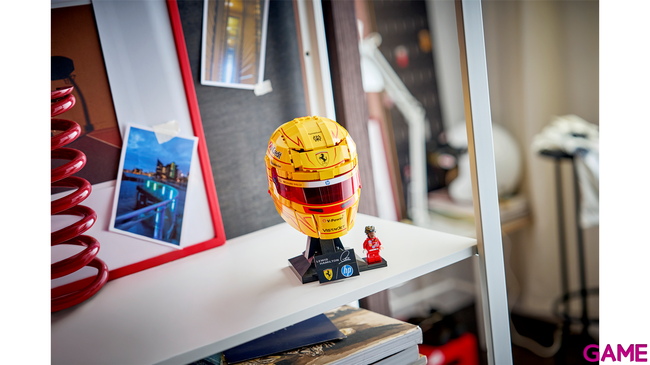 LEGO Editions Formula 1 Scuderia Ferrari HP: Casco de Lewis Hamilton 43022-2
