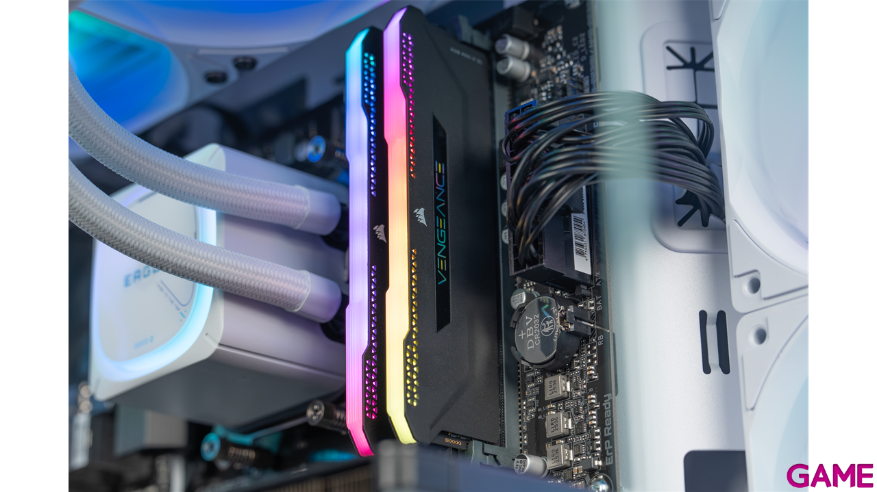 GamePc Gigabyte ICE Edition 26R560XT-C Ryzen 5 5600/16Gb/1Tb/Rtx 9060XT- FreeDOS - Sobremesa Gaming-4