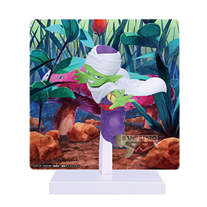 Figura Dragon Ball Daima Piccolo con panel de fondo de 8 cm