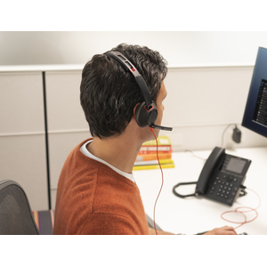 HP Auriculares Poly Blackwire 5210 monaural USB-C + conector de 3,5 mm + adaptador USB-C/A (paquete)