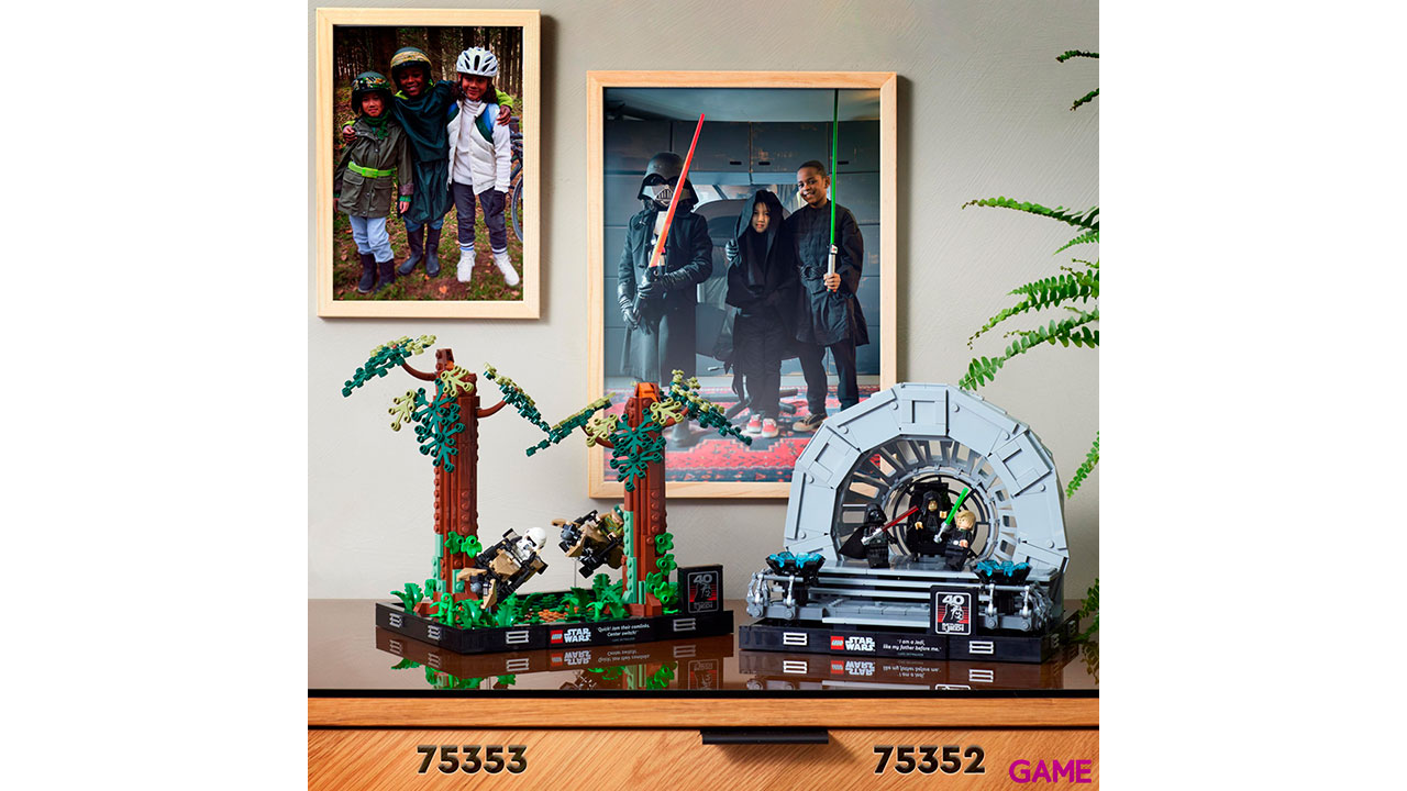 LEGO Star Wars: Diorama: Duelo de Speeders en Endor 75353-5
