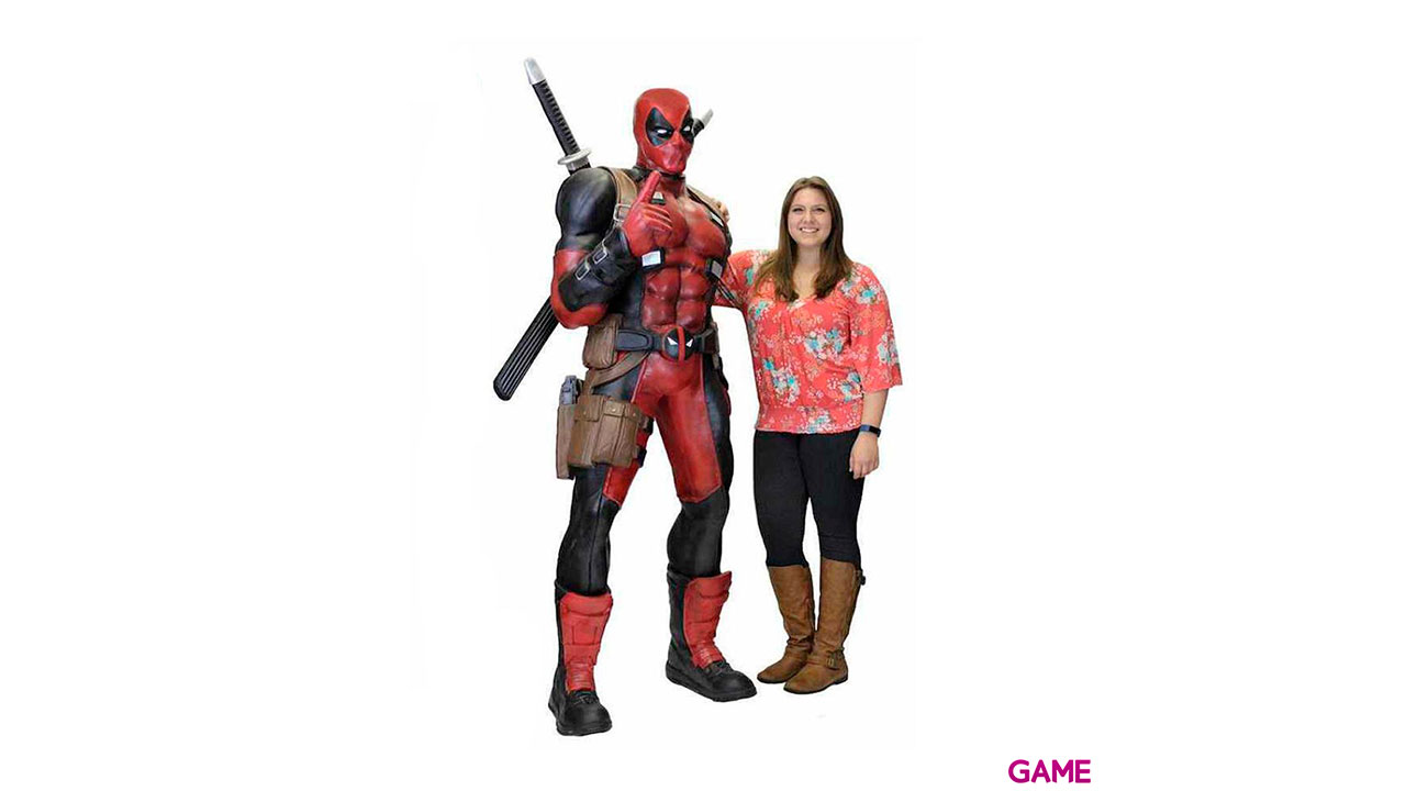 Estatua tamaño real Deadpool Marvel 185cm-1