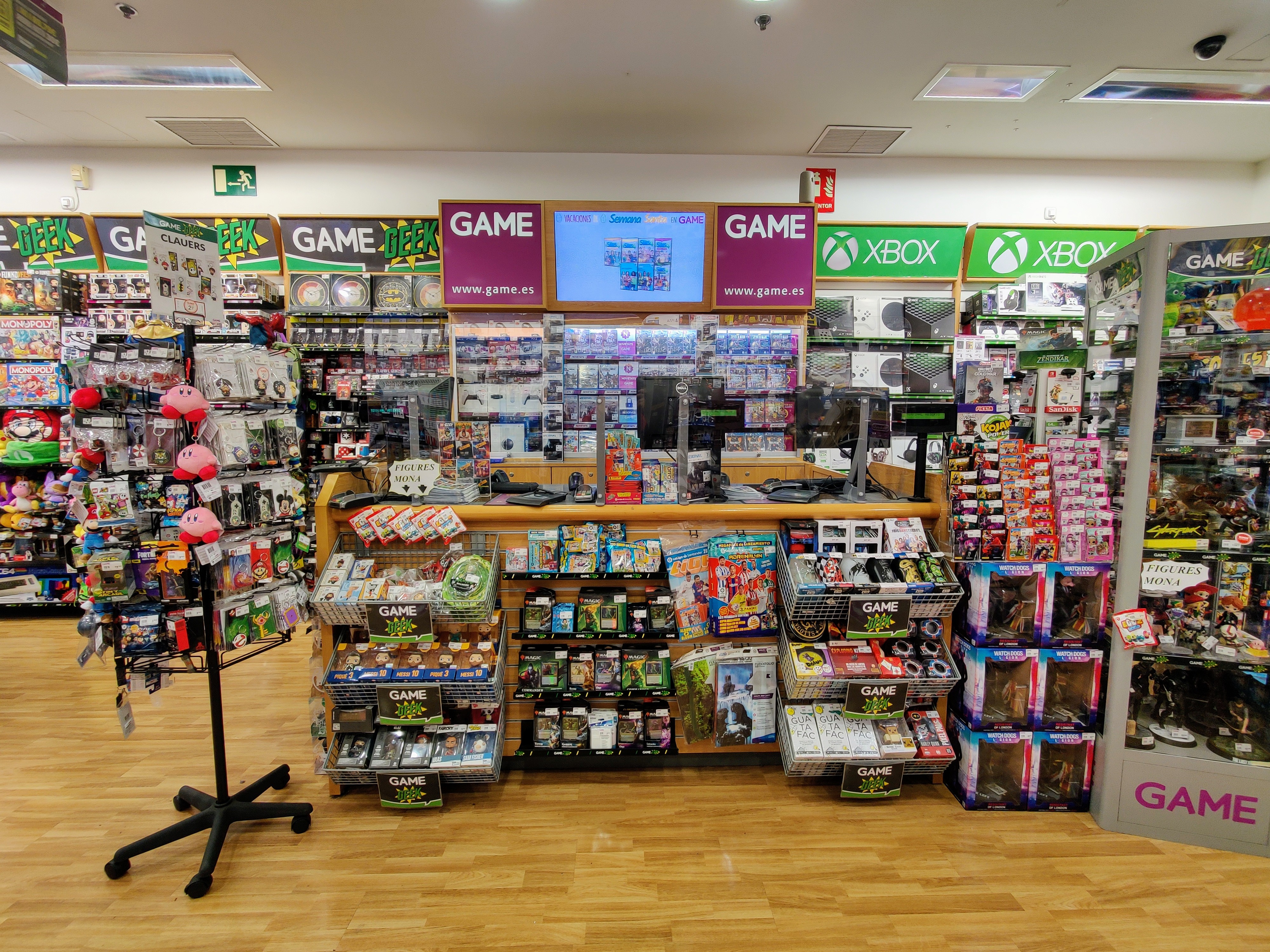 game-es-tienda-game-barcelona-cornell-de-llobregat-splau-videoju